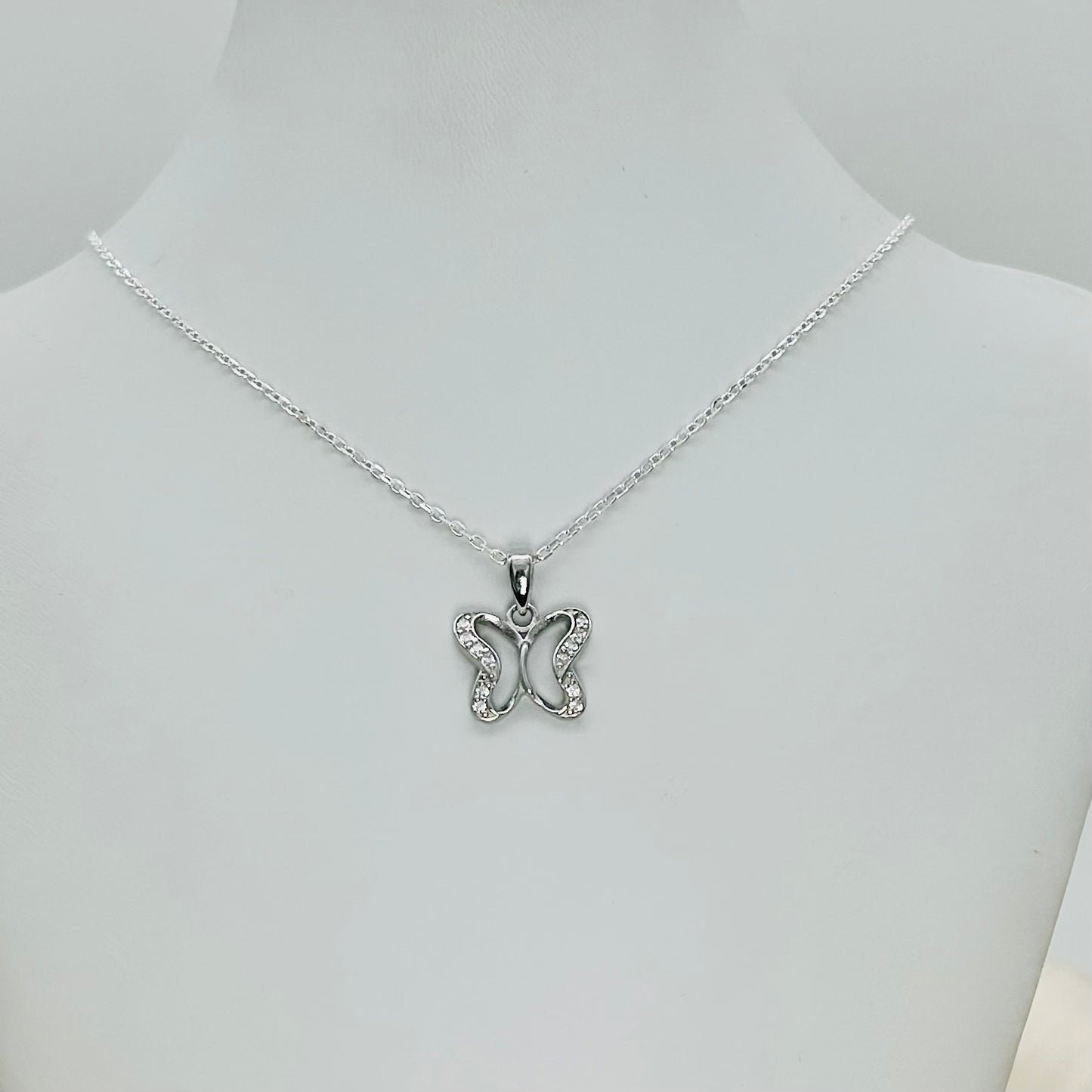 Z1007NL Butterfly Necklace 18"