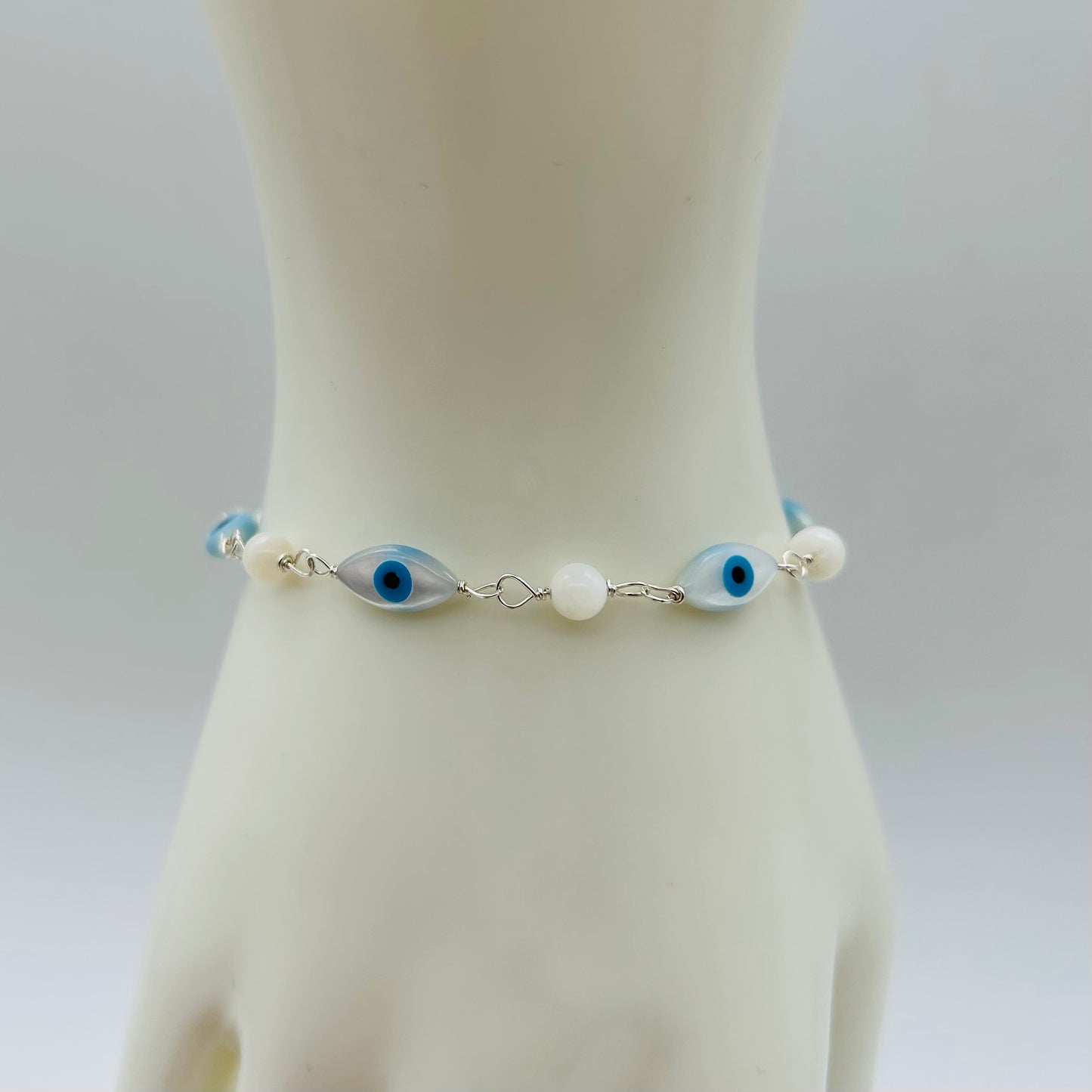 SH1024 Eyes Bracelet 8"