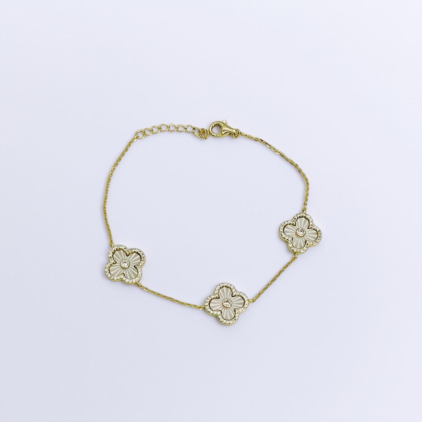 SH1021BL Gold Plated Clover Bracelet 8"