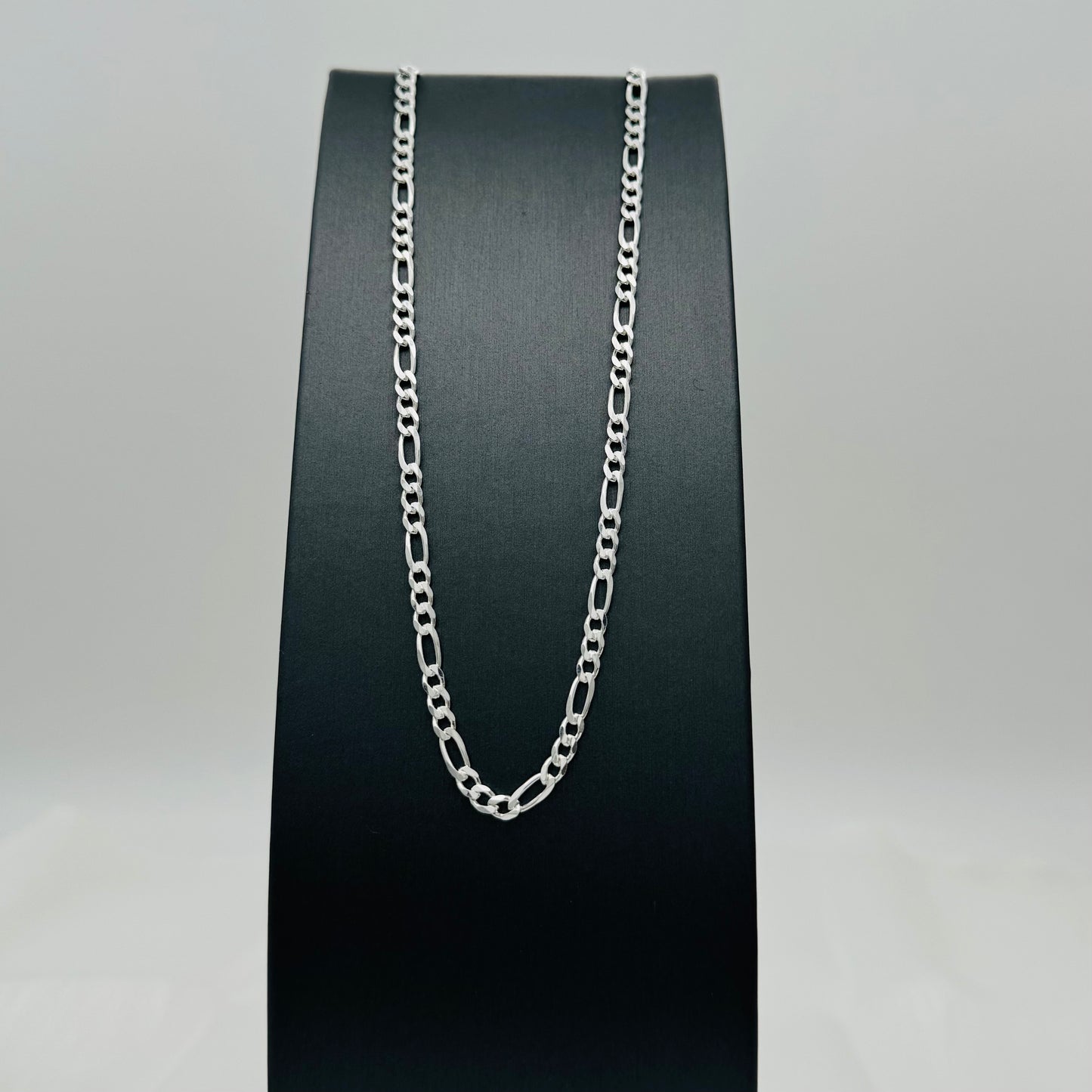 S1433 Figaro Chain 3.9mm. X 20"