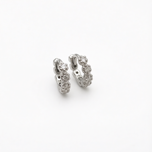 Z1938 Huggie Earrings 10mm.