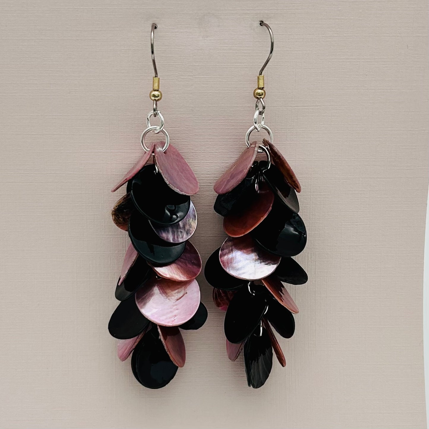 F452ER Shell Earrings Assorted Colors