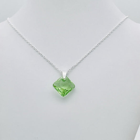 C1317SW Green Necklace 18"