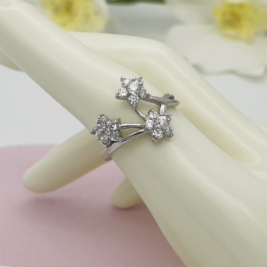 Z1785R Flowers Ring