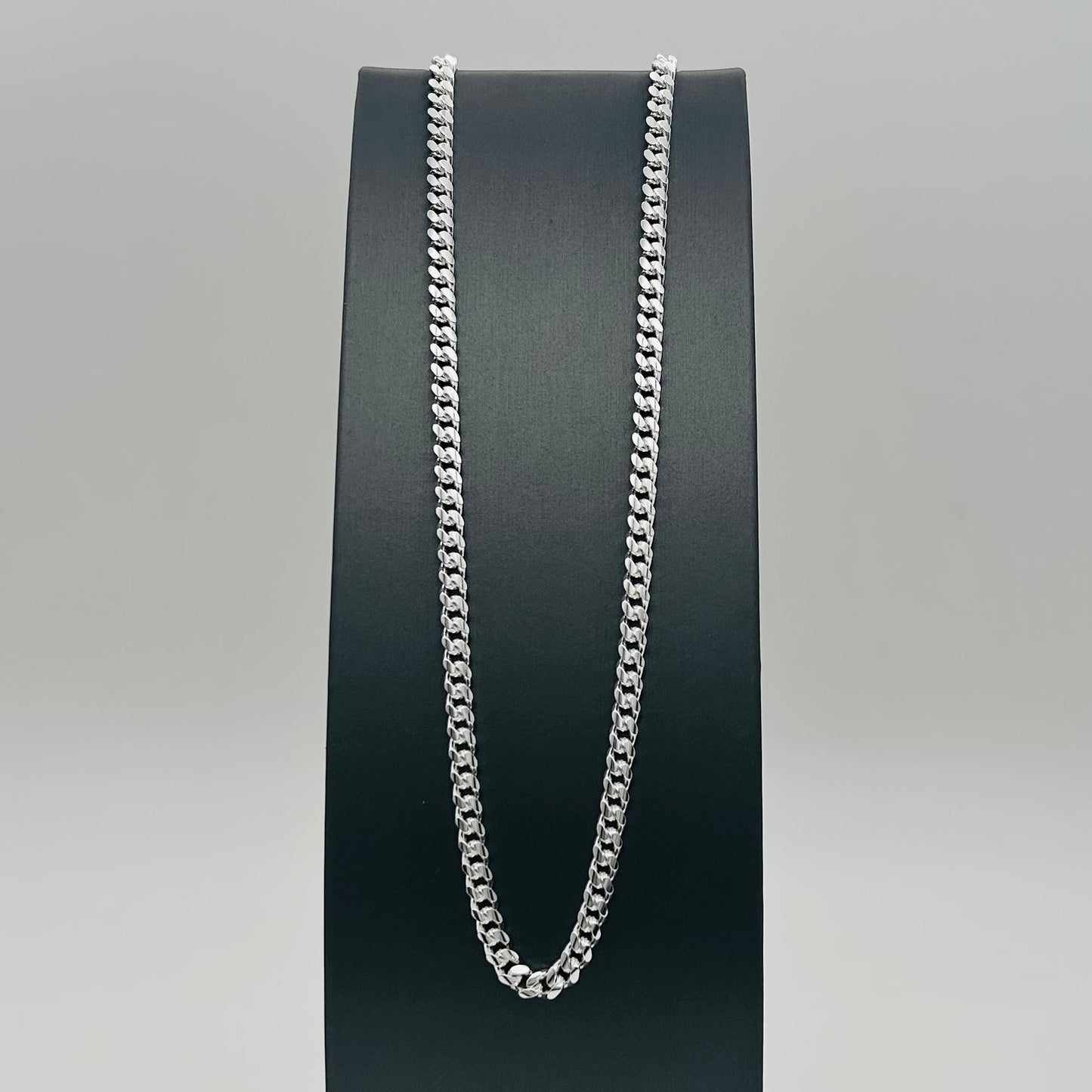 S1889 Curb Link Chain 5mm. X 22"