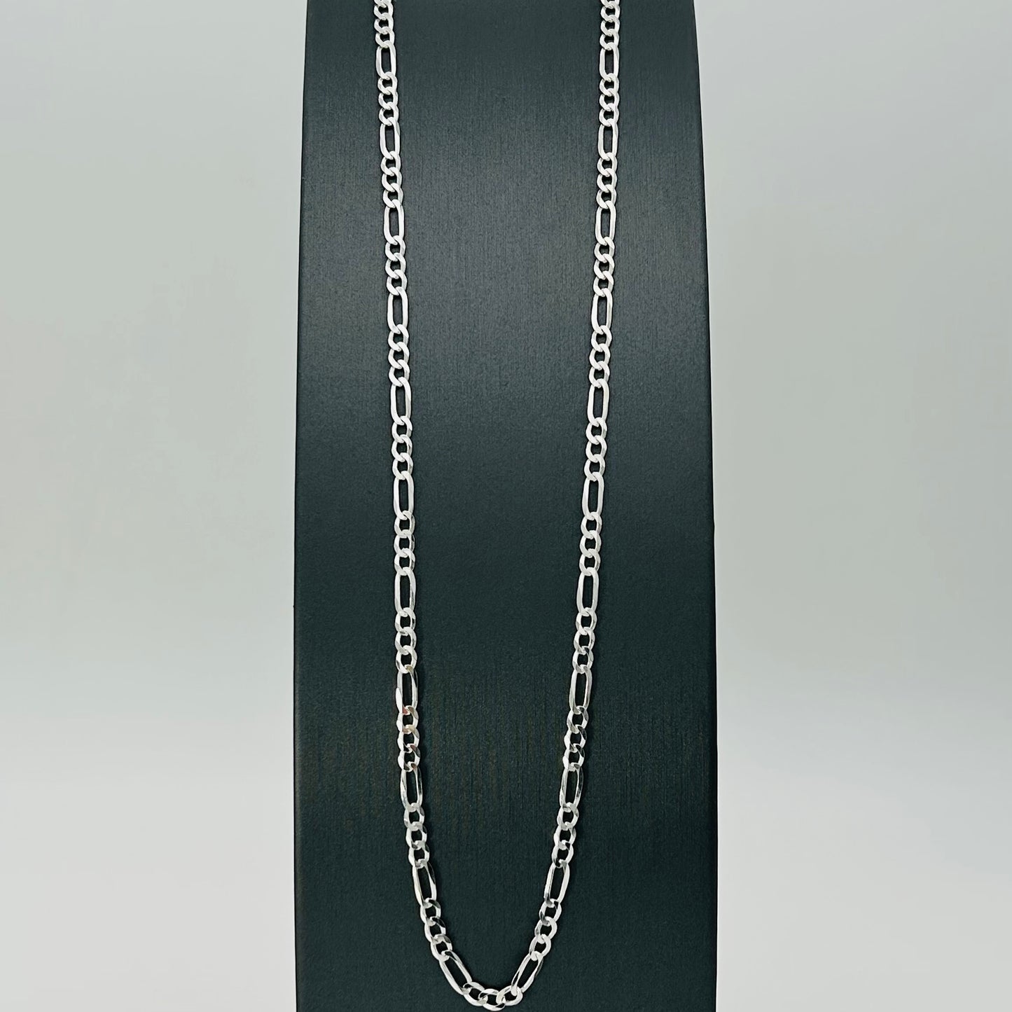 S1862CH Super Flat Figaro Chain 4mm. X 30"