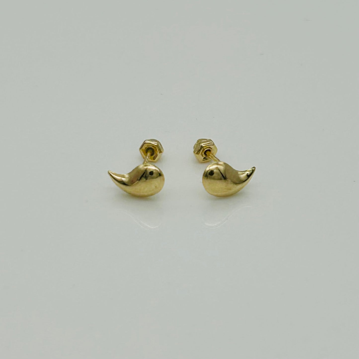14KG443 Drop Earrings 6mm.