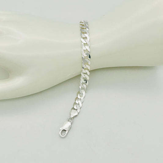 S1887 Super Flat Curb Link Bracelet 8.9mm. X 9"