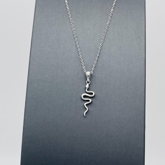 S1740 Snake Necklace 18"