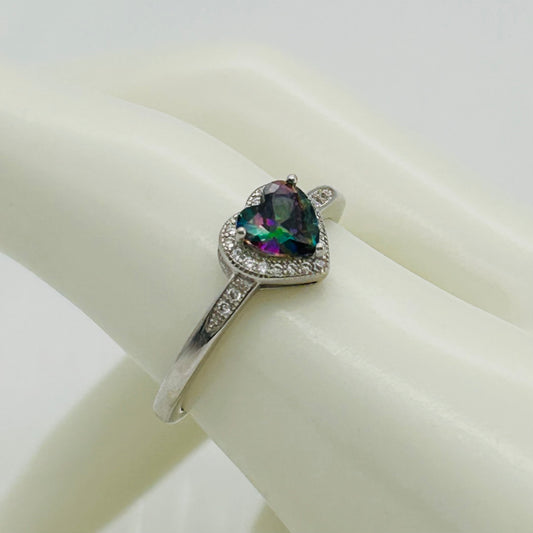 Z1927 Rainbow Heart Ring