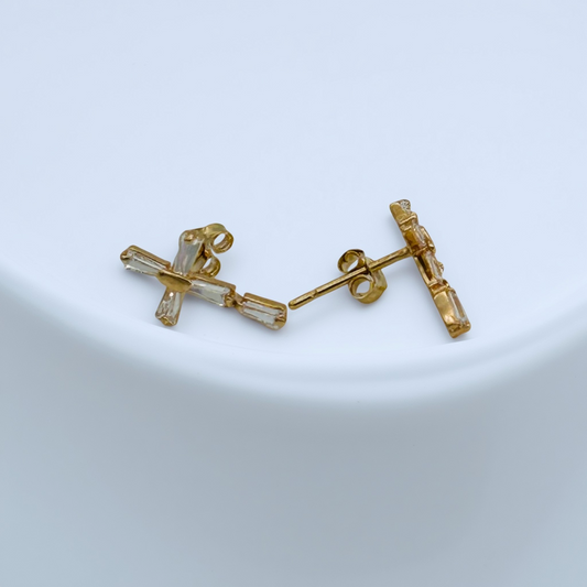14KG450 Cross Earrings