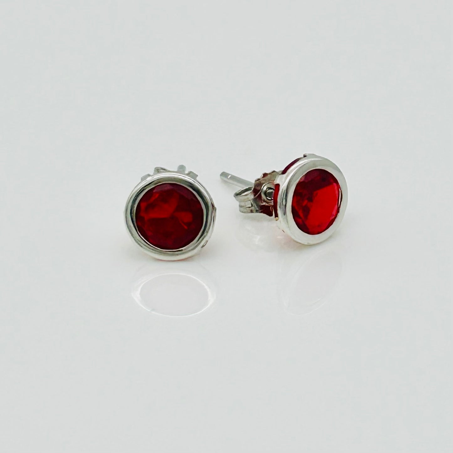 Z1903 Birthstone Earrings 7mm.