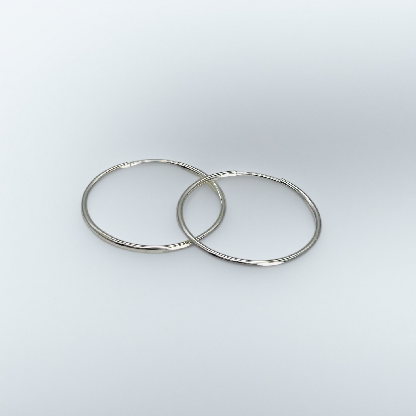 S879 Hoop Earrings 1.5X25mm.