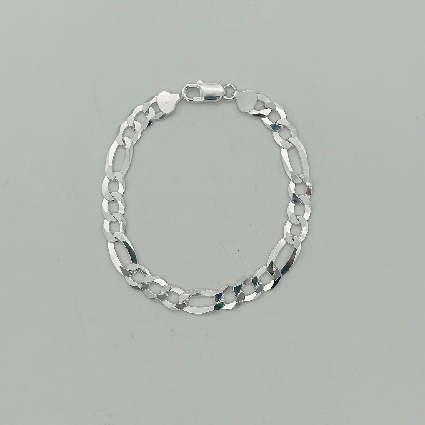 S1268 Super Flat Figaro Bracelet  8mm. X 9"