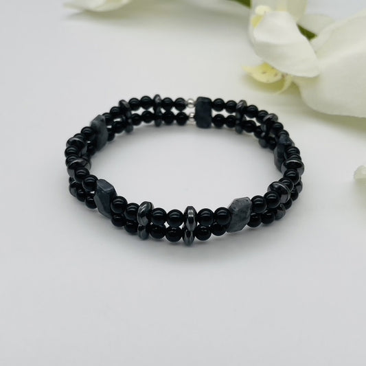 ST1811BL Labrodite &Onyx Bracelet 7.5"