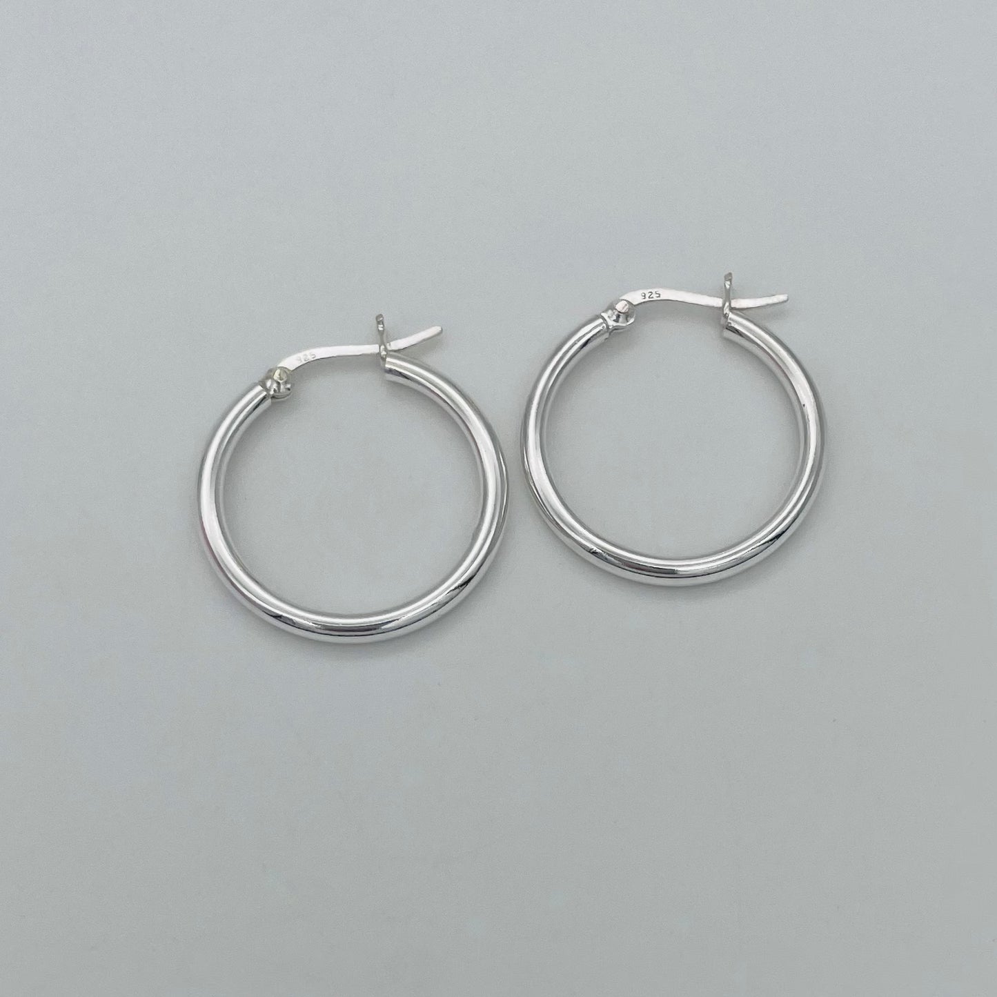 S909ER Hoop Earrings