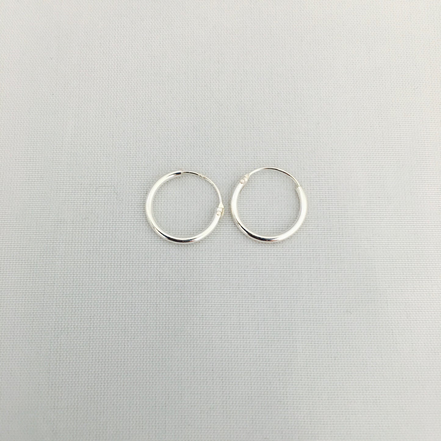 S879ER. Hoop Earrings 1.5mm