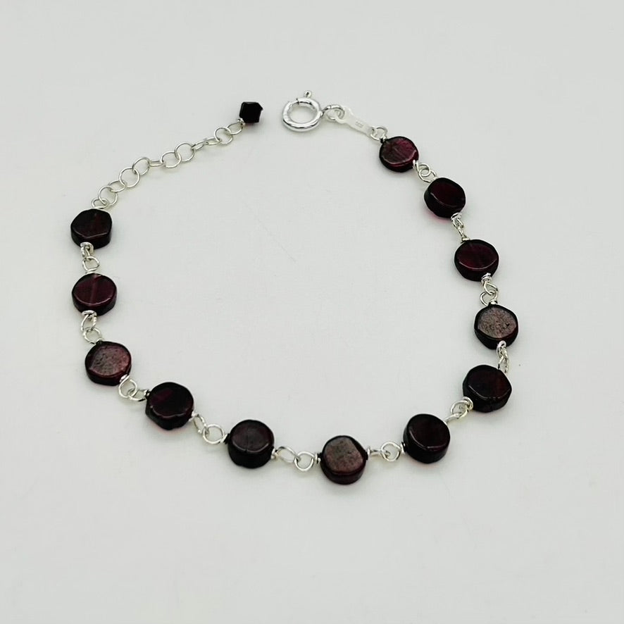 ST1929BL Garnet Bracelet  7.5"