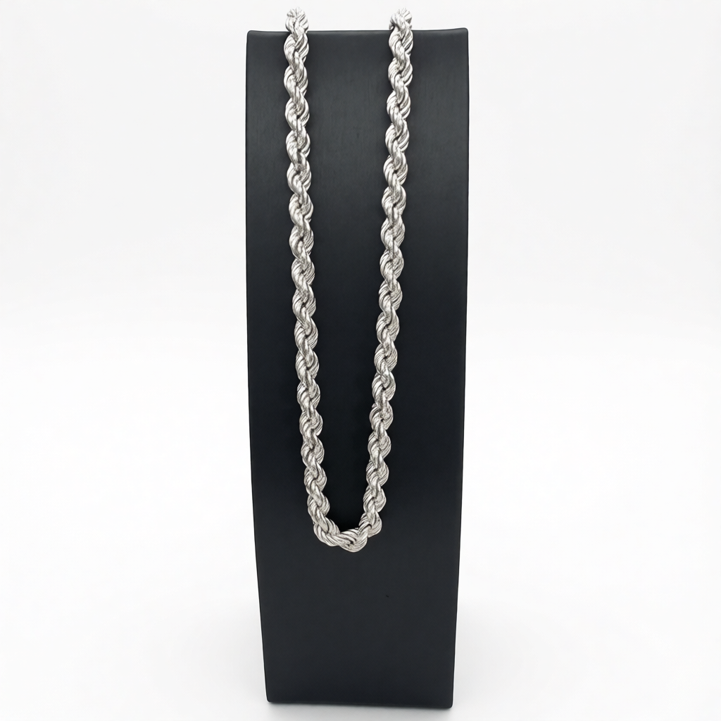S1486 Hollow Rope Chain 8mm. X 26"