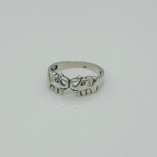 S1925 Elephants Ring
