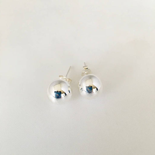 S1054 Ball Earrings 8mm.