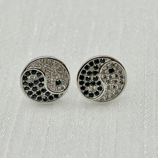 Z1668ER Ying Yang Earrings