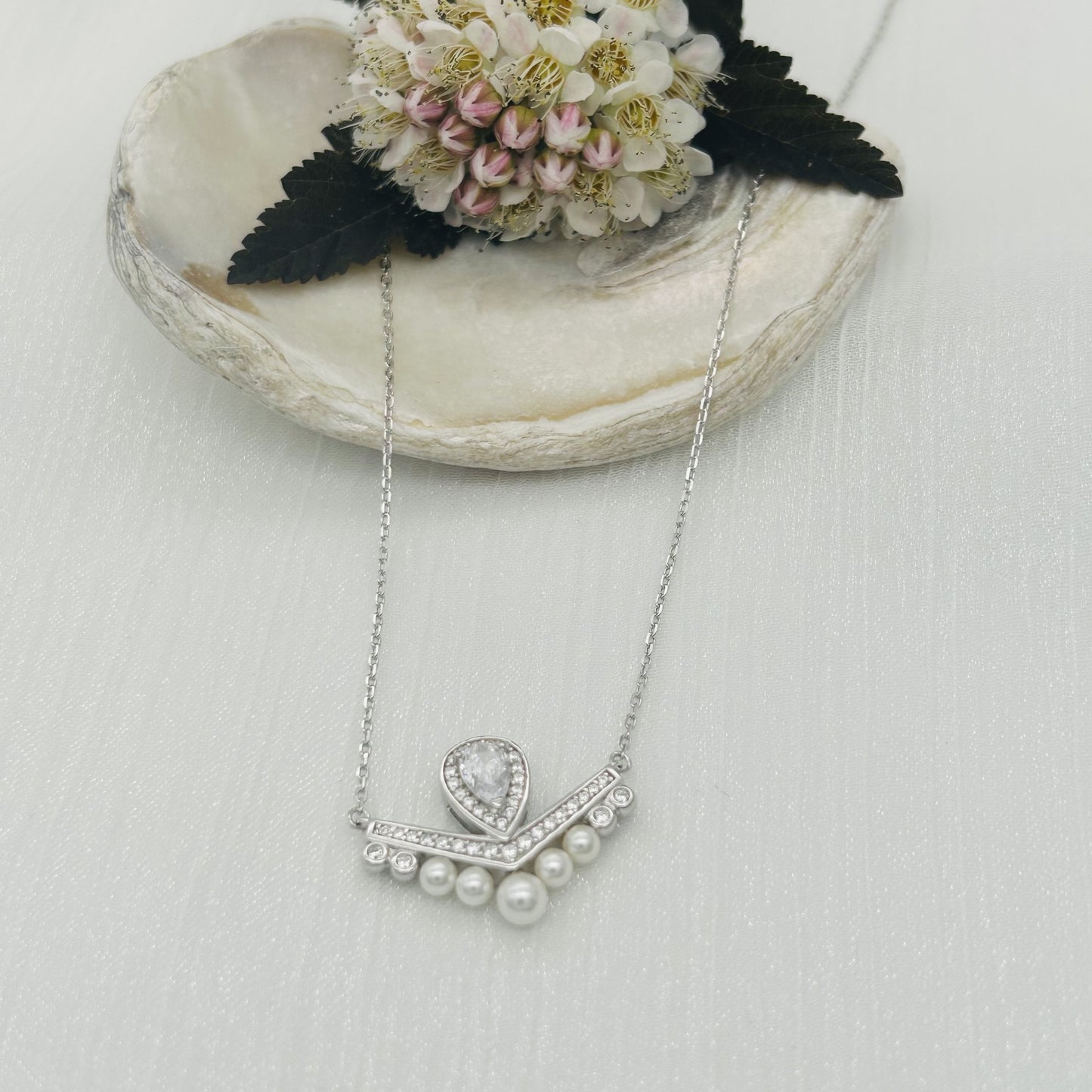 SH1002NL Pearl Necklace 18"