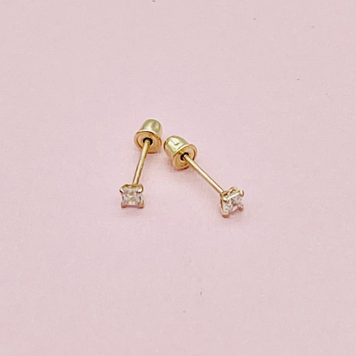 G32ER 14K Gold Square Earrings 2mm.