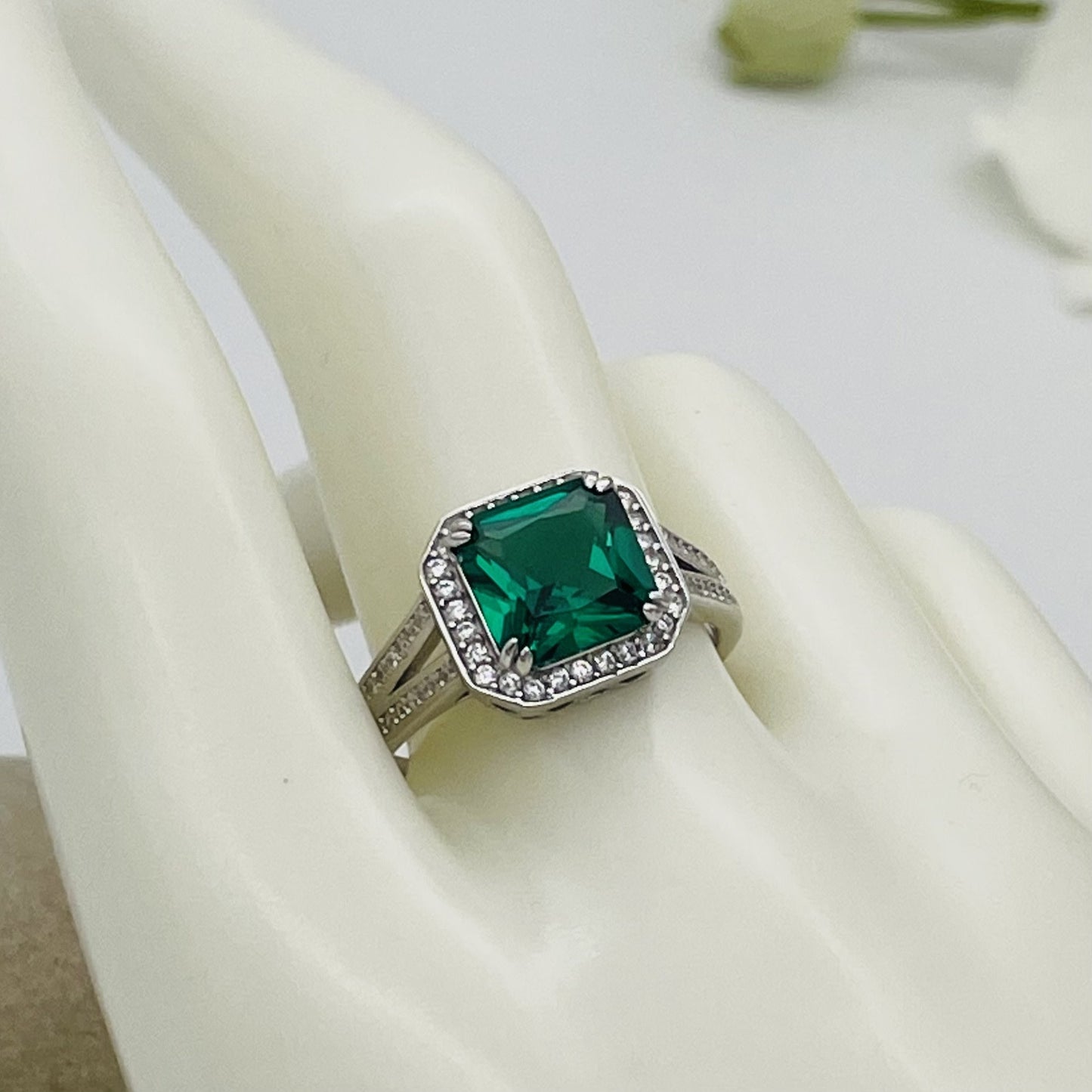 Z1117R Diamond Cut Ring