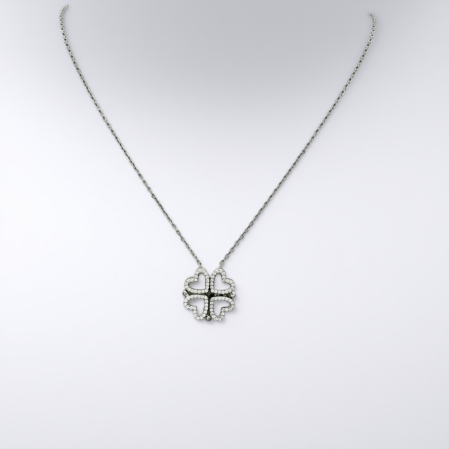 Z1901 Clover Hearts Necklace 18"