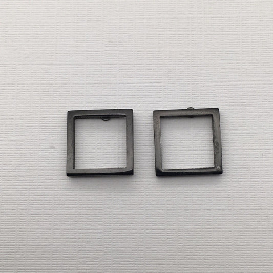 SS1087 Square Earrings 8x8mm.