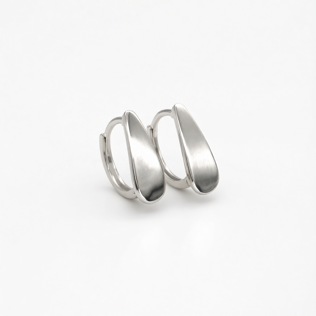 S1952 Teardrop Huggie Earrings 12mm.