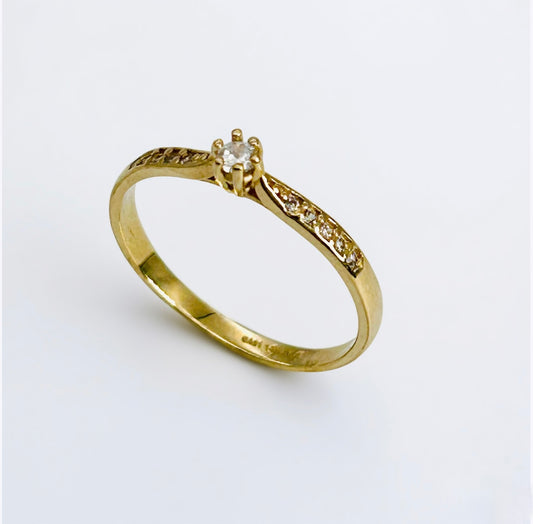 14KG475 14K Gold Engagement Ring #8.5
