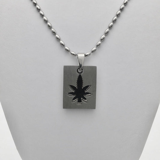 SS1394 Marihuana Necklace 18"