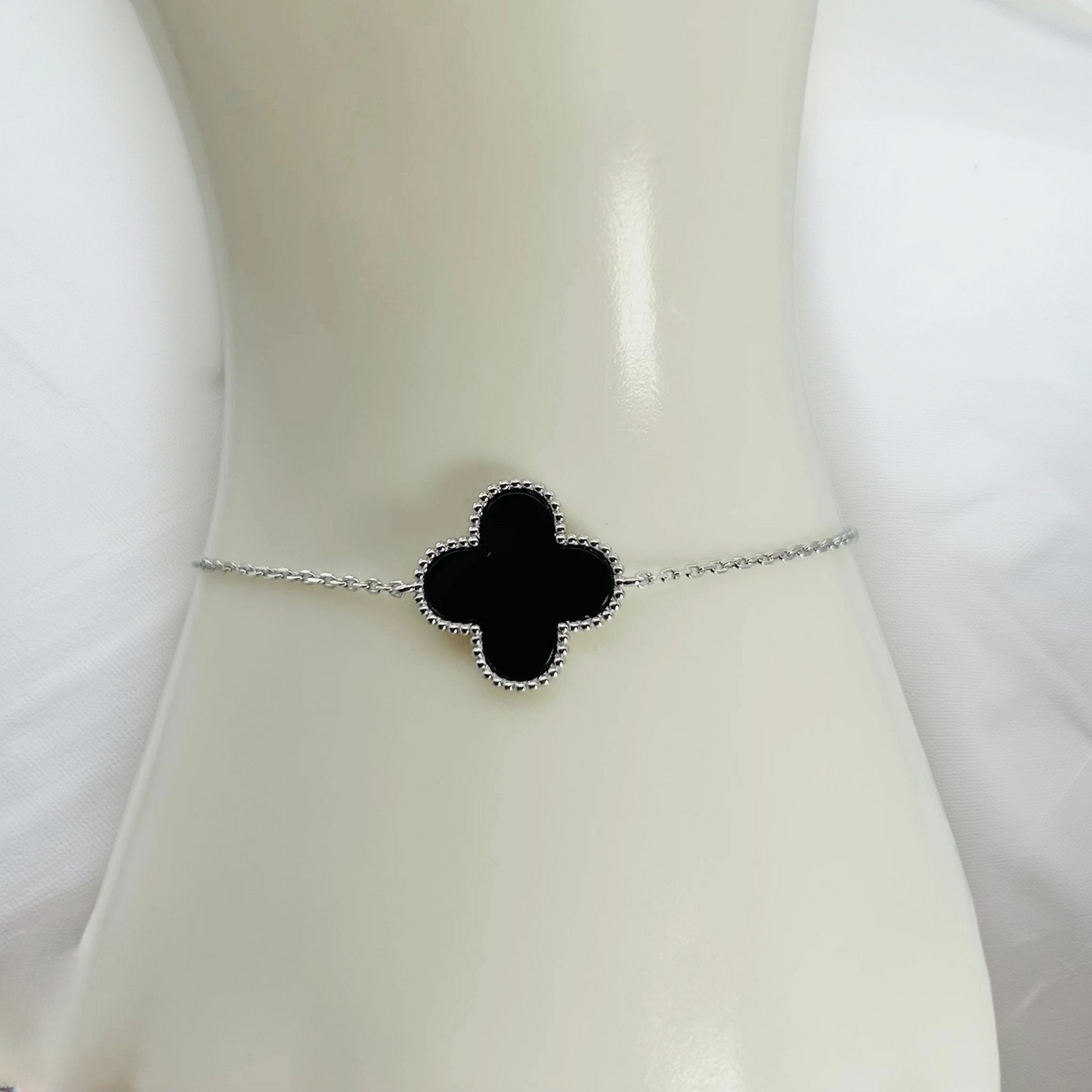 S1873BL Clover Bracelet  7.5"