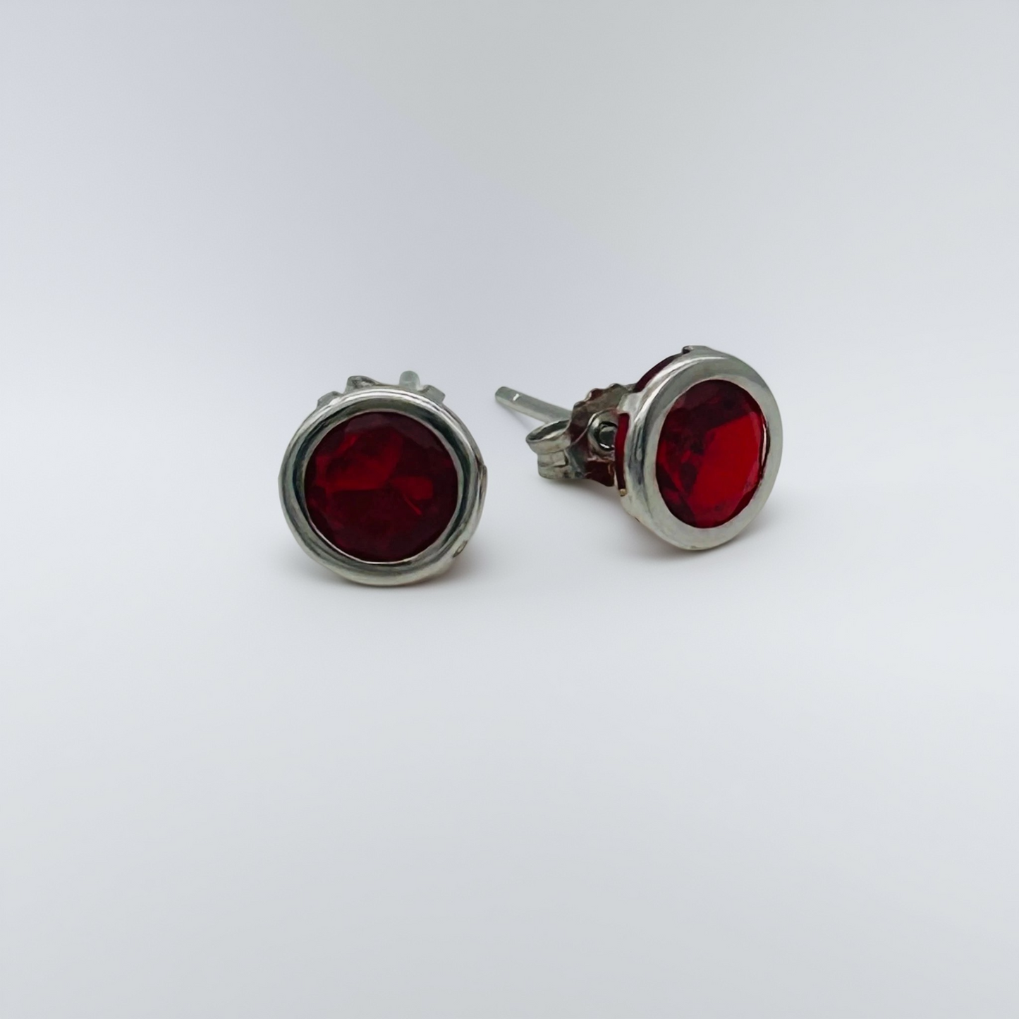 Z1903 Birthstone Earrings 7mm.