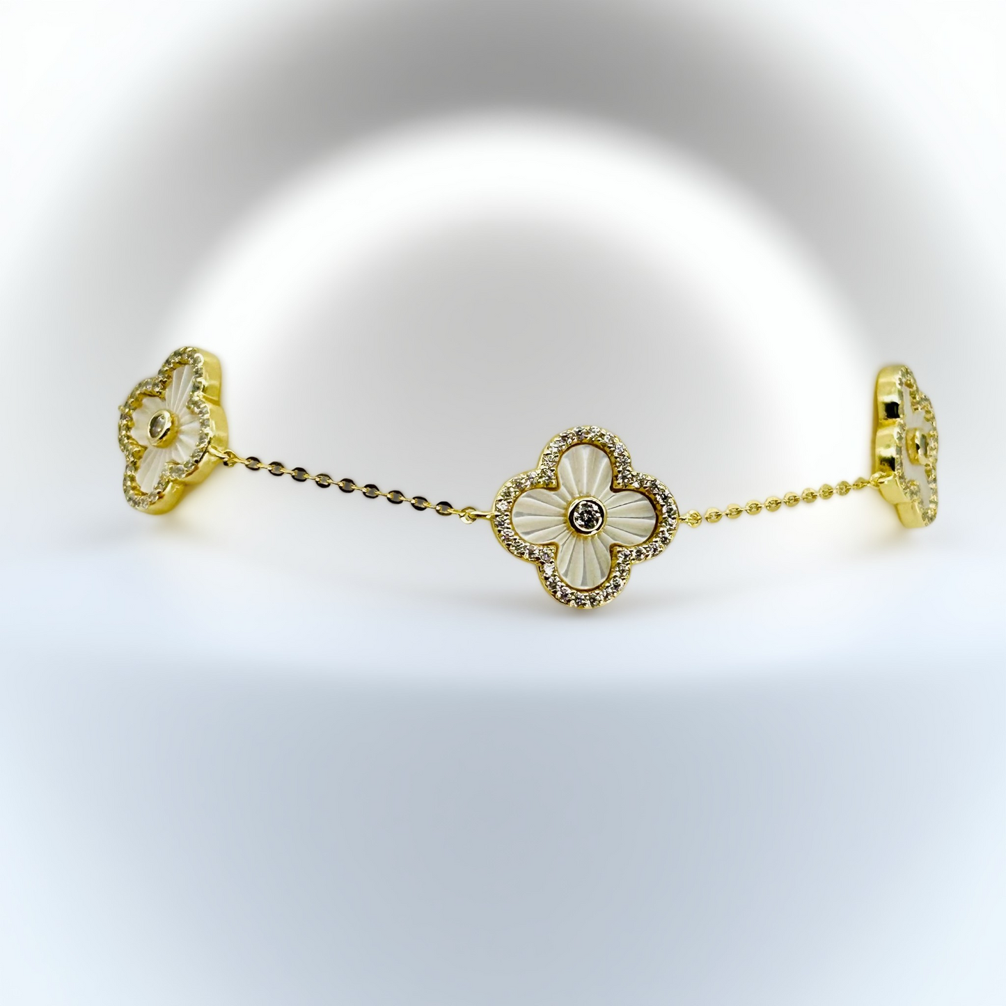 SH1021BL Gold Plated Clover Bracelet 8"
