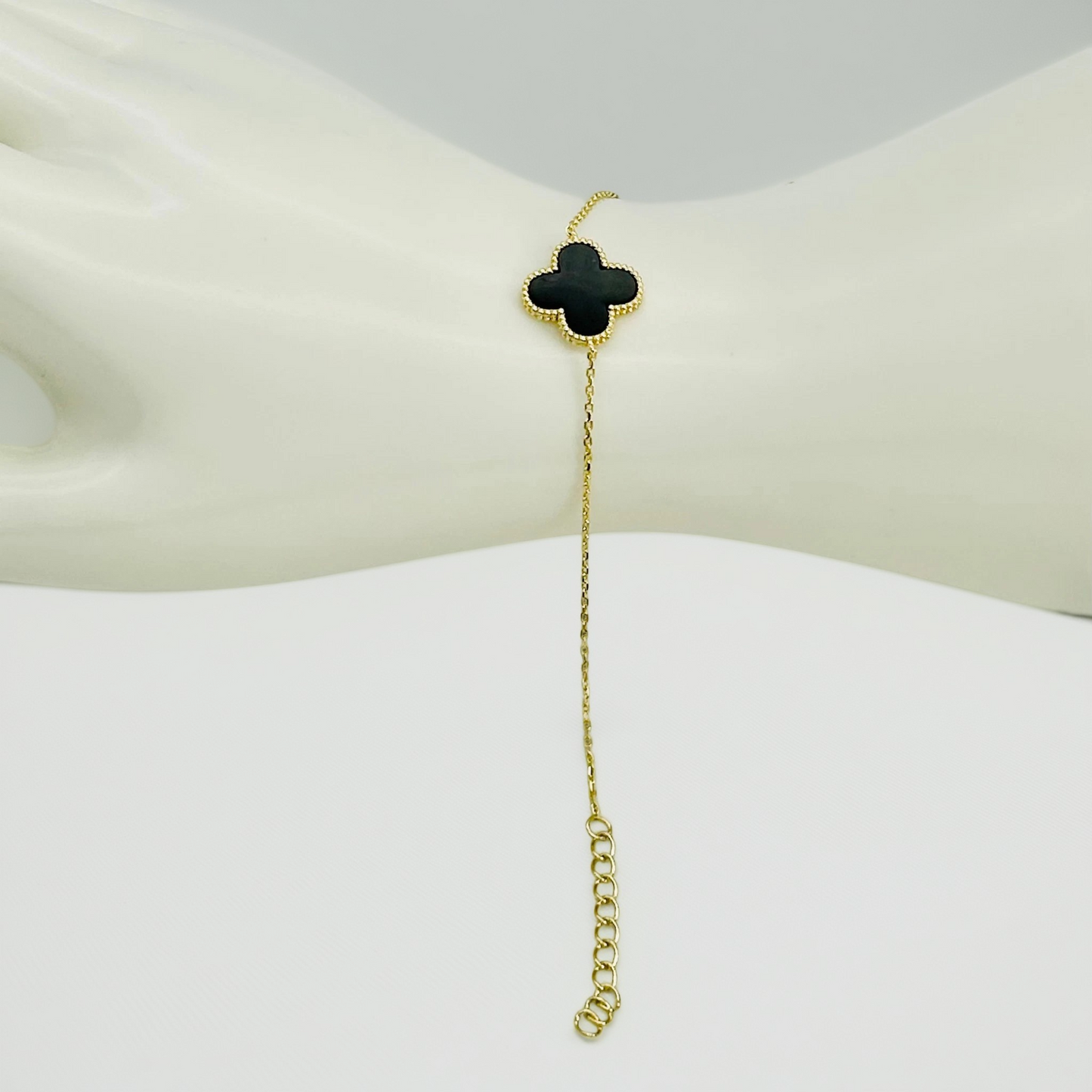 S1873 Gold Plated Clover Bracelet  7.5"