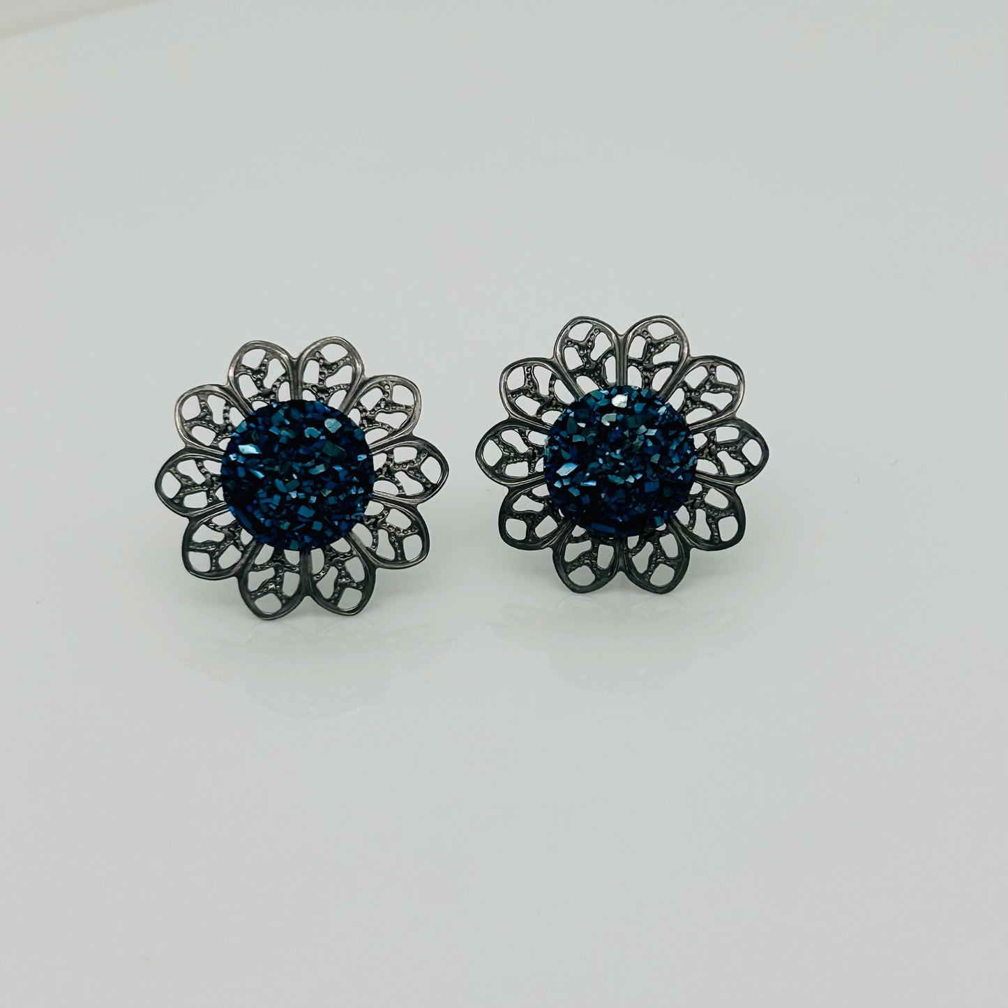 SS1593 Blue Flower Earrings