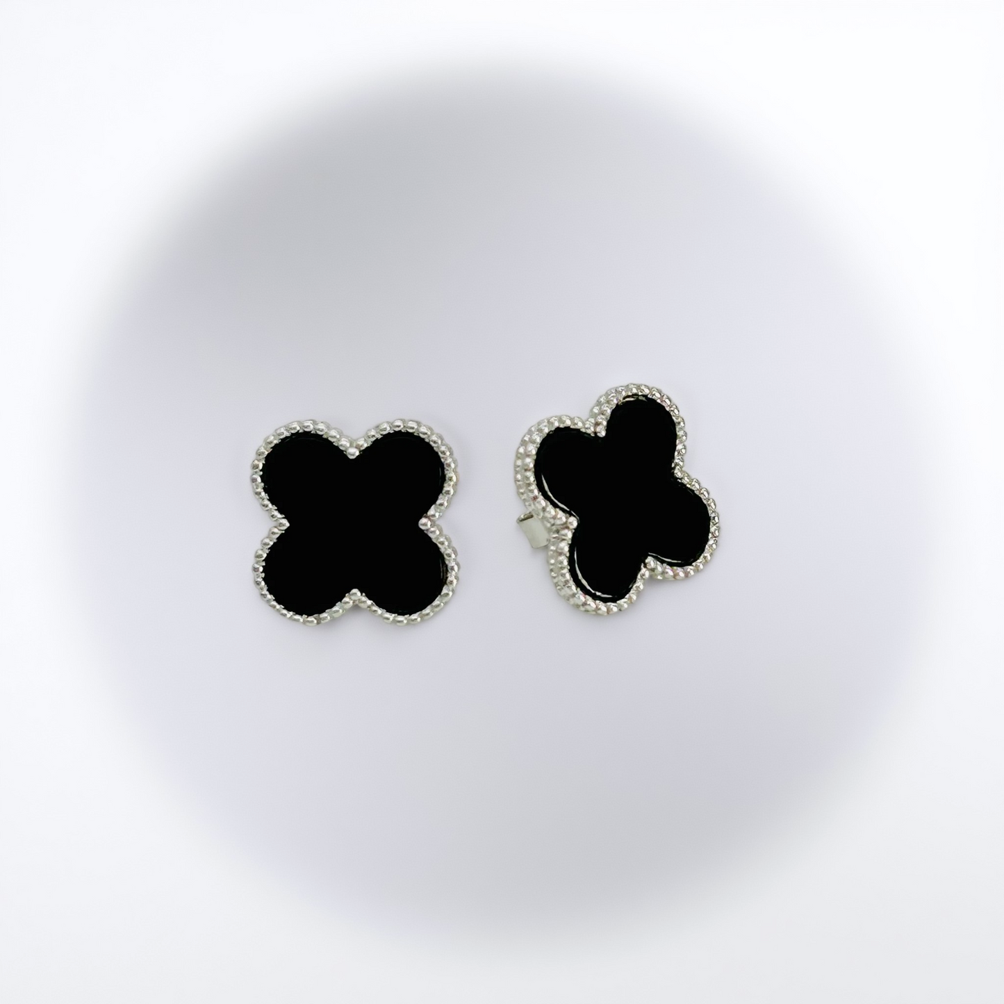 S1873 Clover Earrings
