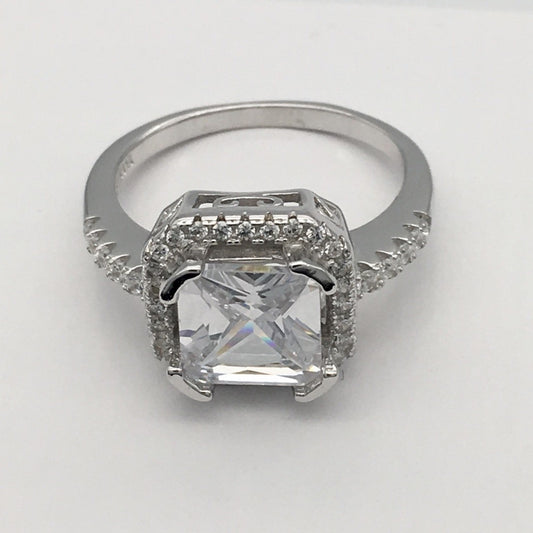 Z1253R Clear Square Ring