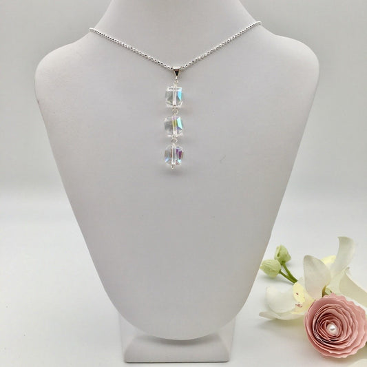 C1216NL AB Cubes Necklace 18"