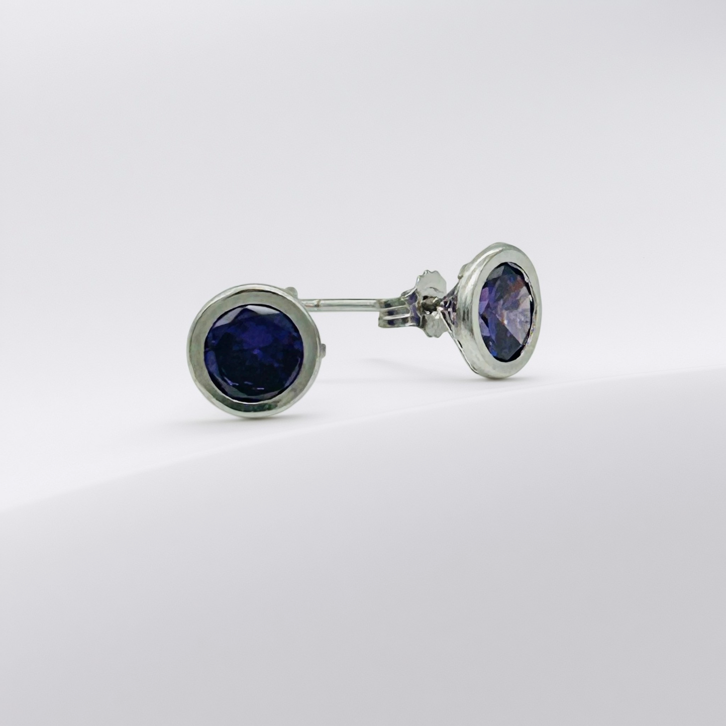 Z1903 Birthstone Earrings 7mm.