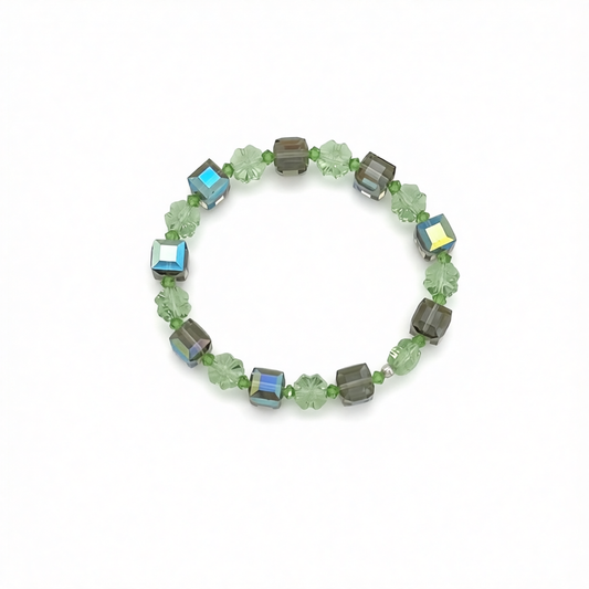 C1492 Green Bracelet 7"