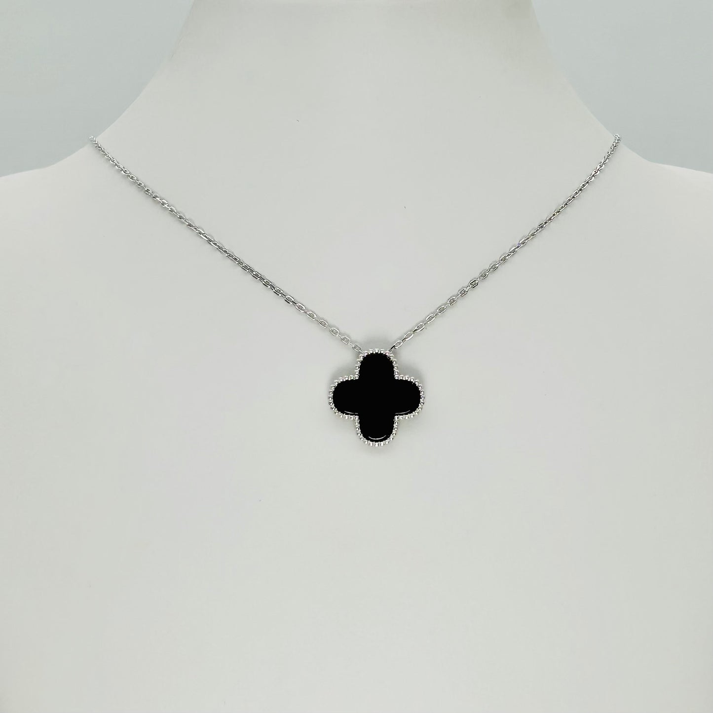S1873 Clover Necklace 18"
