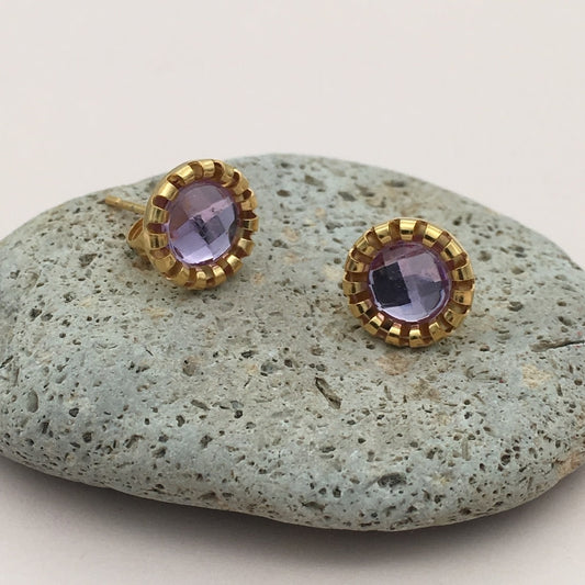 SS1175 Gold Plated Lilac Earrings 10mm.