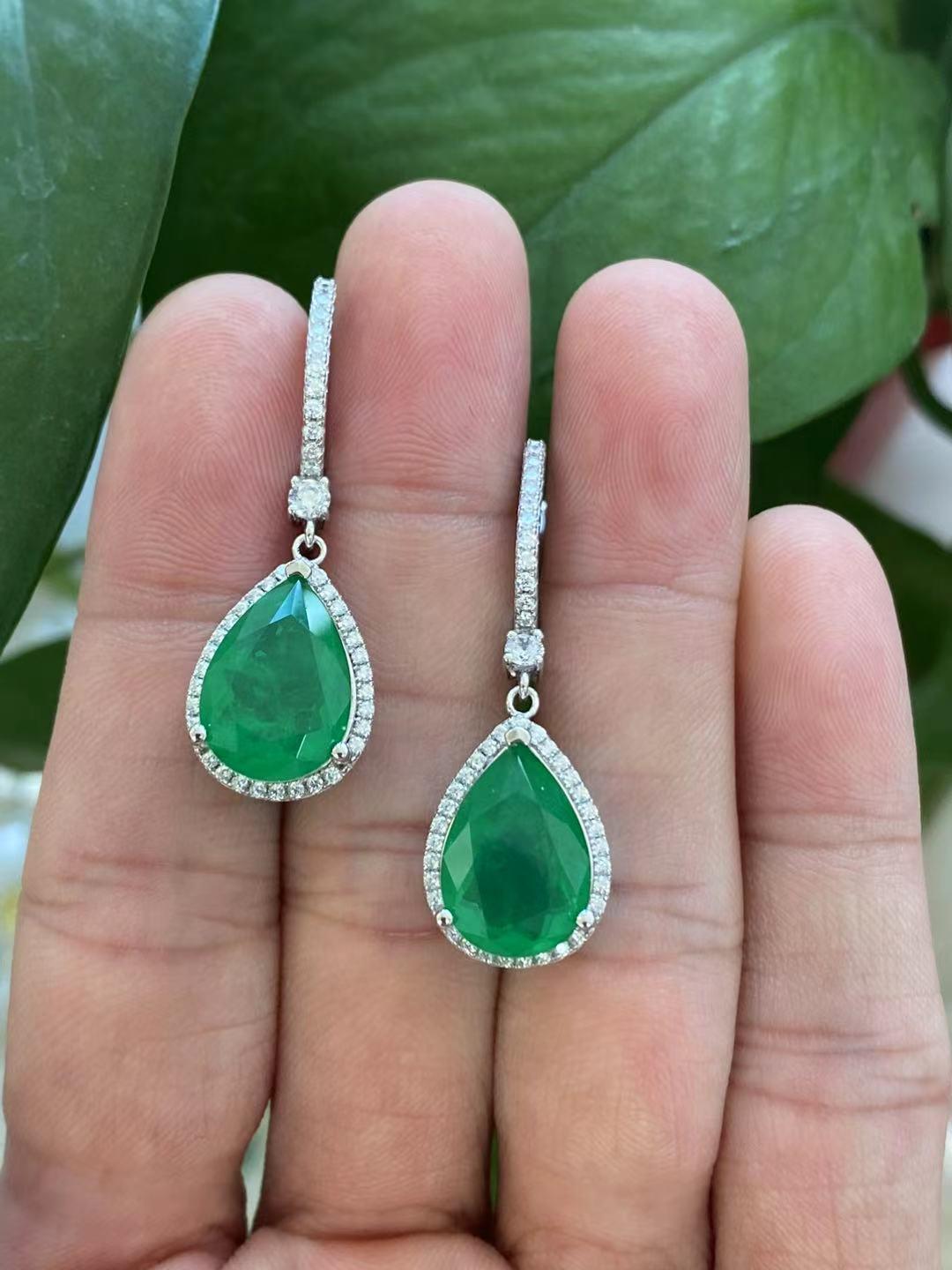 ST1958 Emerald Earrings