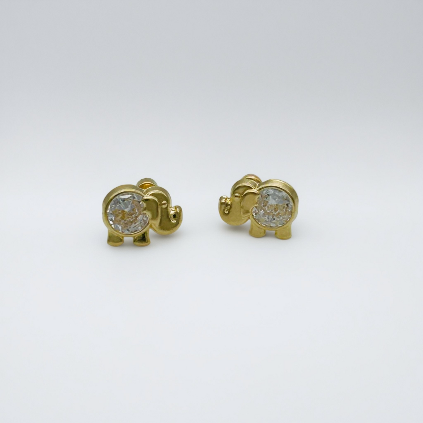 14KG198 Clear Elephant Earrings