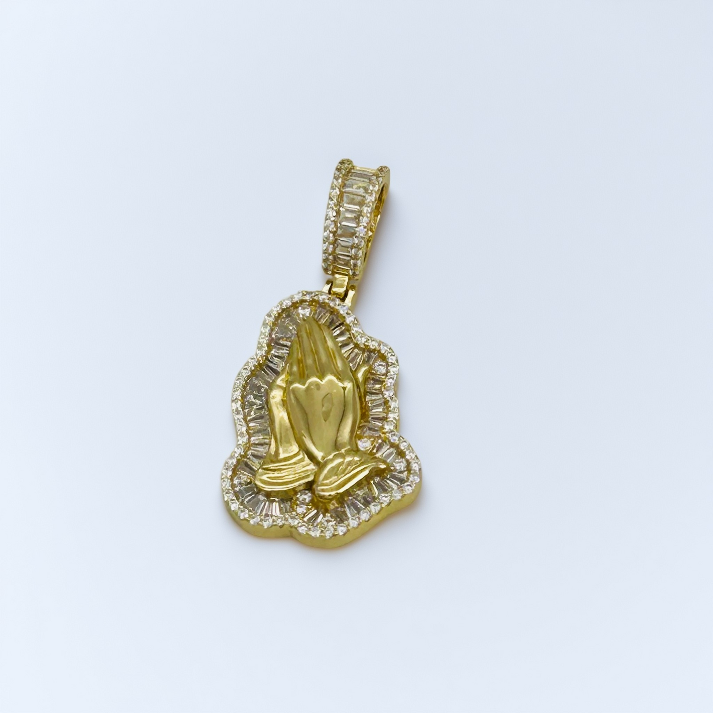 Z1891 Praying Hand Pendant
