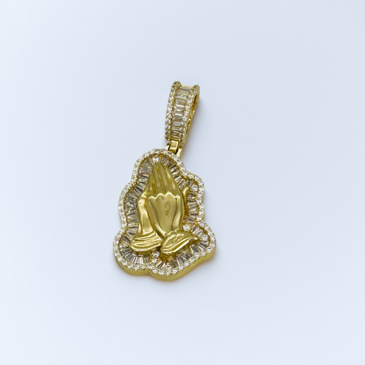 Z1891 Praying Hand Pendant